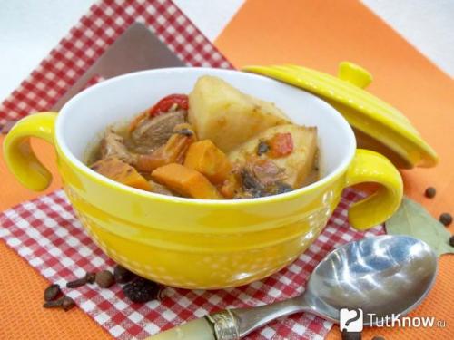 Жаркое в духовке без обжарки. Жаркое с мясом и картофелем в духовке