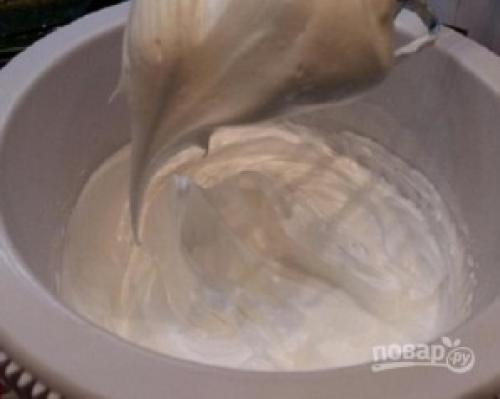 Елочки из безе. Елочка из безе