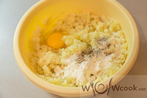 Картофельные улитки во фритюре. Хрустящие картофельные шарики, рецепт с фото