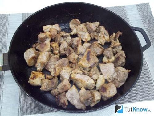 Жаркое в духовке без обжарки. Жаркое с мясом и картофелем в духовке