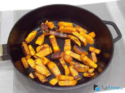 Жаркое в духовке без обжарки. Жаркое с мясом и картофелем в духовке