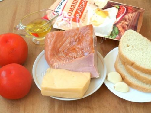 Салат с помидорами и ветчиной. Салат с ветчиной и помидорами