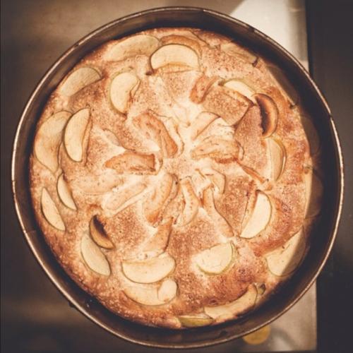 Яблочный пирог с творогом в мультиварке. Рецепт шарлотки с яблоками и творогом в мультиварке