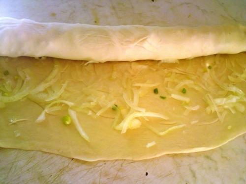 Фатир с луком. Лепешки на любой вкус. Фатир слоенный с луком