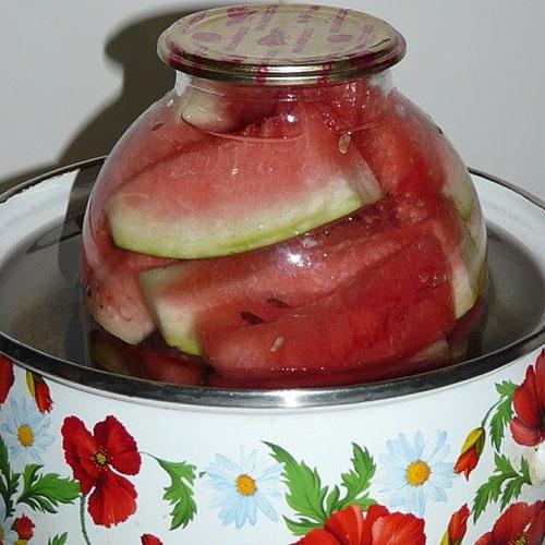 Арбузы маринованные в банках с аспирином. Маринованные арбузы со стерилизацией