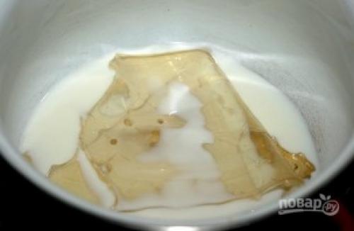 Шоколадный муссовый торт с зеркальной глазурью