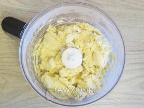 Песочный пирог с яблоками и творогом