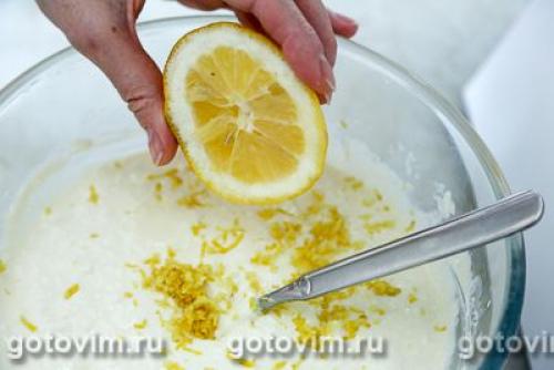 Тертый пирог с творогом и лимоном.