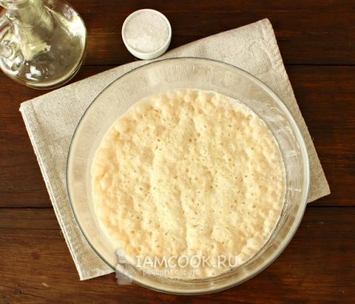 Тесто на пирожки быстрое. Быстрое дрожжевое тесто на воде на пирожки