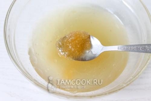 Язык в желе в бутылке. Язык в желе