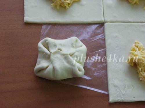 Слоеные булочки с сыром. Булочки с сыром из слоеного теста