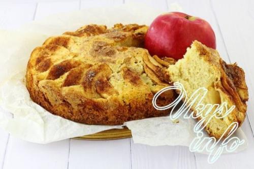 Яблочный пирог с корицей