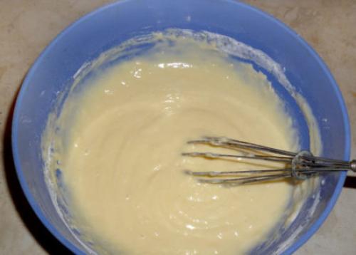 Пирог со смородиной на кефире. Нежный смородиновый пирог на кефире