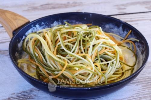 Паста с кальмарами. Спагетти с кальмарами в сливочном соусе