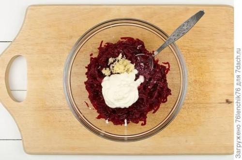 Салат Букет роз. Салат с блинами «Букет роз»