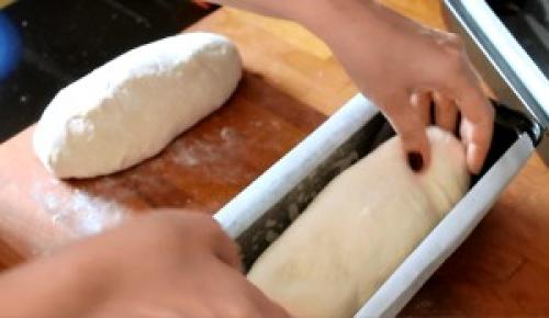 Рецепт домашнего хлеба в духовке на сырых дрожжах. Приготовление