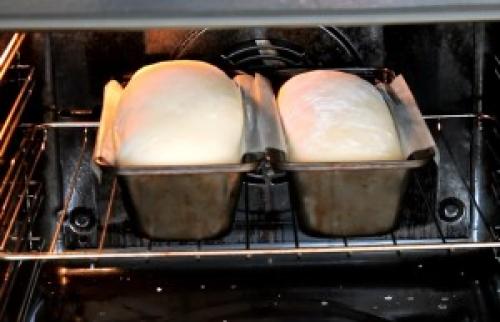 Рецепт домашнего хлеба в духовке на сырых дрожжах. Приготовление