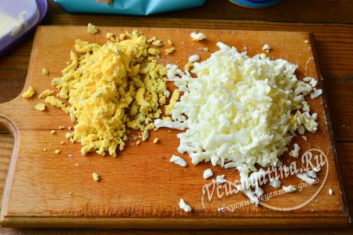 Салат Шар новогодний. Салат «Новогодний шар» из рыбной консервы