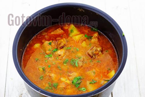 Картошка в мультиварке с мясом. Картошка с мясом в мультиварке по-домашнему.