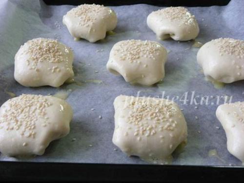 Слоеные булочки с сыром. Булочки с сыром из слоеного теста