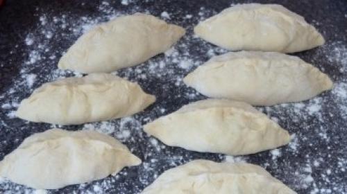 Жареные пирожки быстрые. Быстрые жареные пирожки