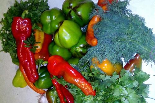 Аджика из болгарского перца с томатной пастой.