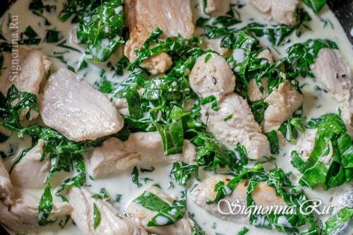 Курица со шпинатом со сливками. Куриное филе со шпинатом в сливках
