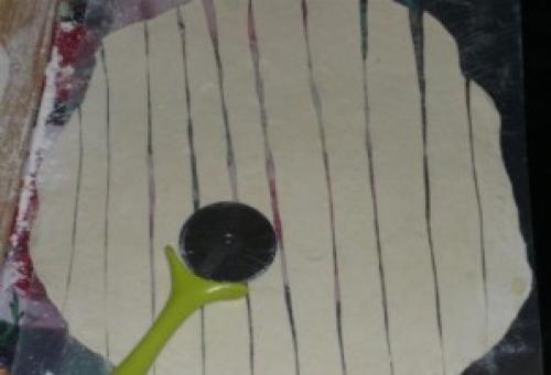 Жареные сосиски в тесте на сковороде. Сосиски в тесте на сковороде