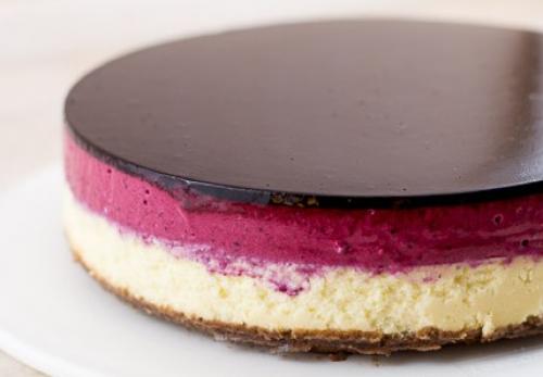 Чизкейк с муссом из черной смородины