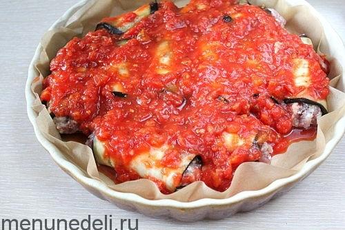 Рулетики из баклажанов с фаршем. Рулетики из баклажана с фаршем