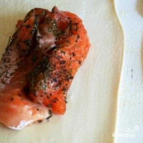 Форель в слоеном тесте запеченная в духовке. Форель в слоеном тесте