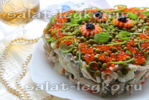 Салат-торт с кальмарами. Праздничный салат-торт из кальмаров в виде сердца