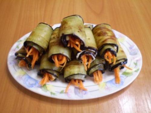 Рулетики из баклажанов с морковью. Рулетики из баклажанов с морковкой и чесноком