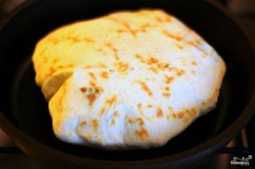 Лепешки с сыром и зеленью