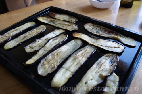 Рулетики из баклажанов в духовке. Рулетики из баклажанов: самый вкусный рецепт!