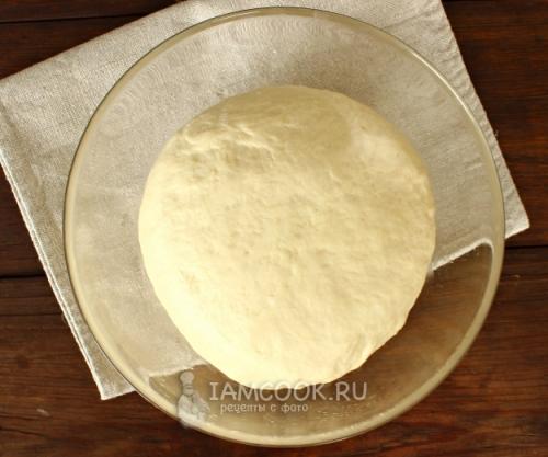 Тесто на пирожки быстрое. Быстрое дрожжевое тесто на воде на пирожки