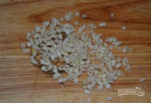 Мраморный рулет куриный. "Мраморный рулет" (мясная нарезка из курицы)