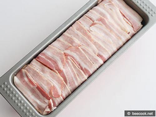 Террин из курицы с беконом. Террин из курицы со сладким перцем и беконом