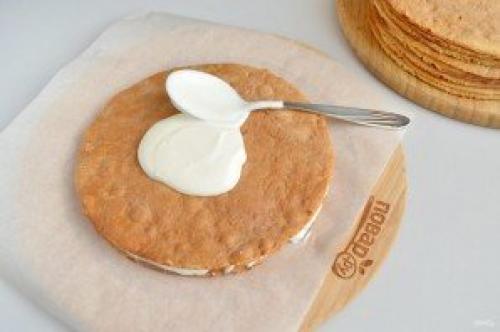 Медовый простой торт. Торт "Медовик"