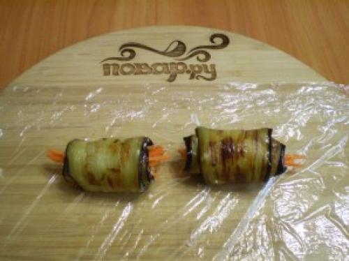Рулетики из баклажанов с морковью. Рулетики из баклажанов с морковкой и чесноком