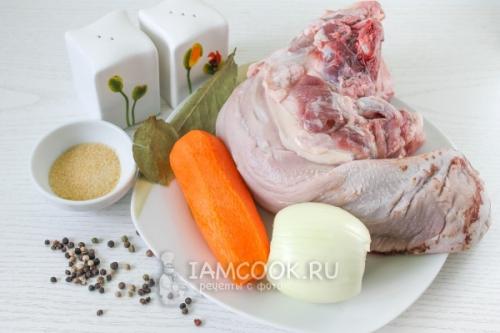 Язык в желе в бутылке. Язык в желе