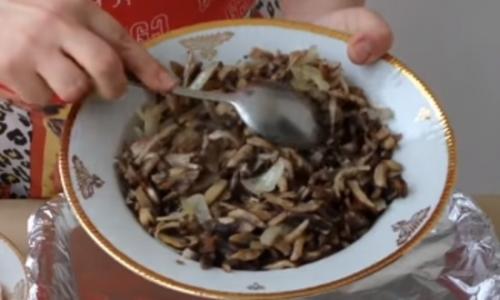 Мясо по-французски из говядины. Говядина по-французски, запечённая в духовке с грибами и помидорами