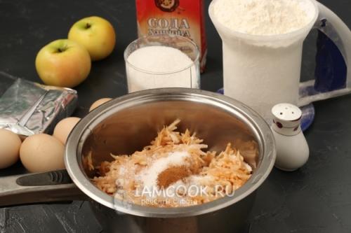 Песочный пирог с яблоками и безе. Польский яблочный пирог с безе и крошкой