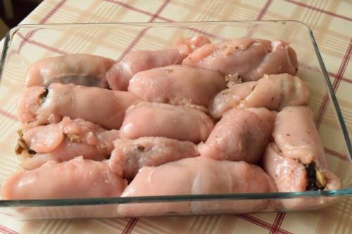 Куриный рулет с грибами