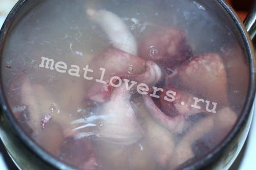 Как приготовить кальмары в сметане. Кальмары жареные с луком в сметане