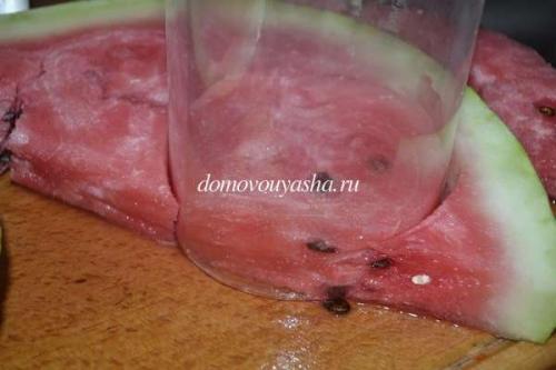 Арбузы маринованные в банках с яблочным. Маринованные арбузы в литровых банках 