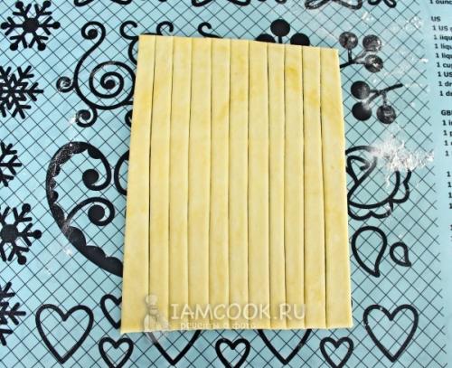 Пирог с яблочным вареньем