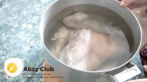 Как достать холодец из пластиковой бутылки. Пошаговое приготовление