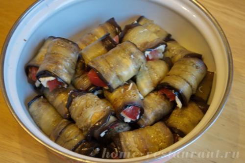 Рулетики из баклажанов в духовке. Рулетики из баклажанов: самый вкусный рецепт!