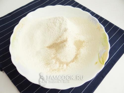 Дрожжевые лепешки с луком. Лепёшки с луком на сковороде